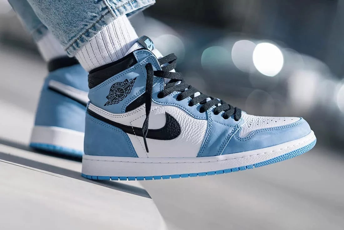 Air Jordan 1 Retro High OG "University Blue" sneakers
